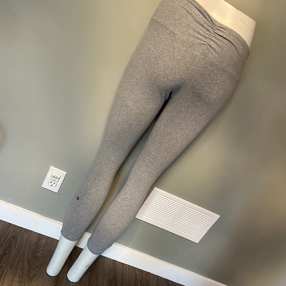 Lululemon size 8 grey Leggings